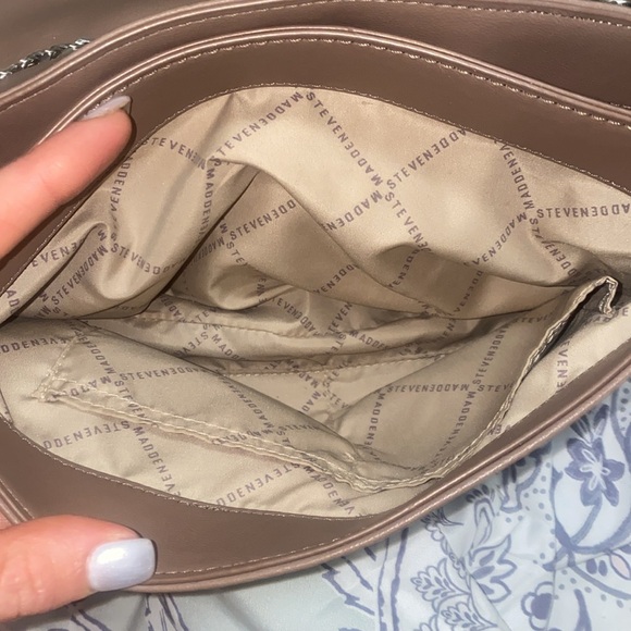 Steve Madden Quilted Tan Purse - Picture 7 of 8